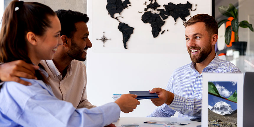 Essential qualities of the best Kailash Yatra tour operator in 2026, including safety, experience, trust, and spiritual guidance