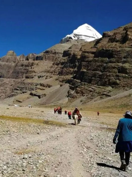 Trekking from Yam Dwar Tarboche to Dirapukh