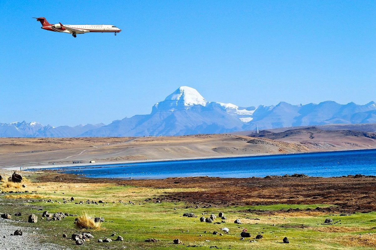 Mountain flight of Mansarovar