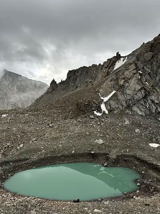 Zuthulpukh Via Gauri Kund